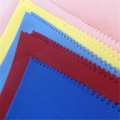 China Sustainable 98%Cotton 2%Spandex Poplin Shirting Fabric C40x40+40D133x72 125gsm for sale