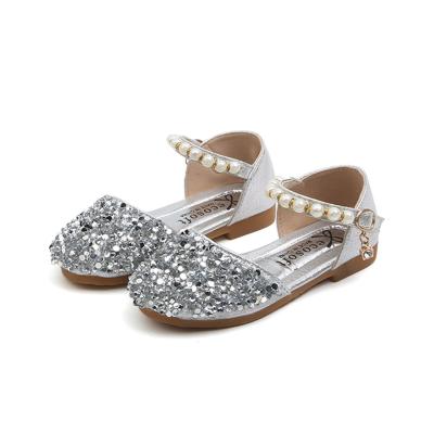 China Beautiful Light Bling Bling Princess Shoes Sequin Soft-soled Fabric Pearl Kids Dance Shoes for sale