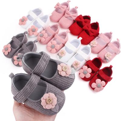 China Beautiful 4colors Flower Cotton Baby Shoes Lightweight Handmade Baby Infant Shoes for sale