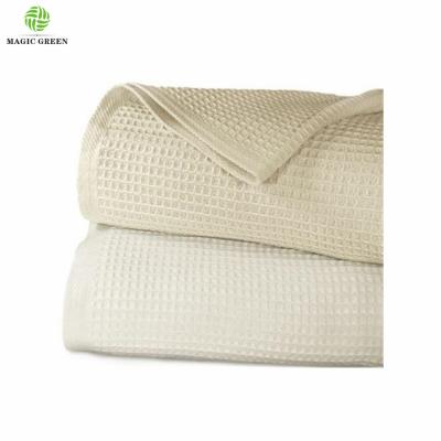 China HOT Amazon Hot Sale 100% Cotton Bamboo Pre Wash Star Hotel Yarn Thermal Cellular Woven Dobby Woven Tassel Throw Blanket for sale