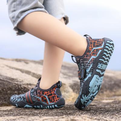 China Factory Supply Direct Gray Quick Drying Water Walking Shoes Soft And Comfortable for sale