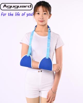 China Men and Women Ergonomic Arm Sling Support with Adjustable Shoulder Strap for Post Injury Recovery for sale