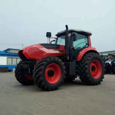 China Hotels Big Agriculture Machine 200Hp 220Hp 240Hp 4wd Farm Tractor for sale