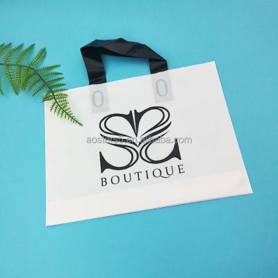 China Wholesale custom low moq handled die up plastic shopping bag with own logo handle suitcase for store for sale