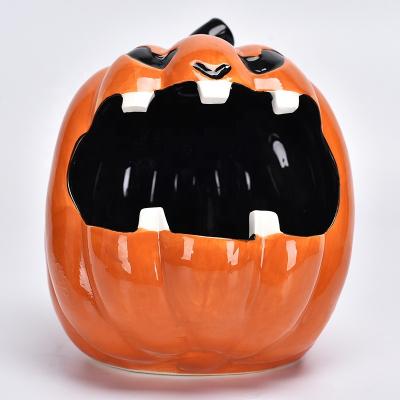 China Modern Hand Painted Ceramic Candy Box Shape Pumpkin Halloween Decorative Crafts for sale