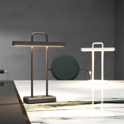 China Modern Professional Manufacture Modern Home Decor Table Lamp Rechargeable Table Lamp for sale