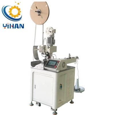 China Volledig geautomatiseerde draad snijband crimp machine voor hoge productiviteit 4500-6500PCS/H Te koop