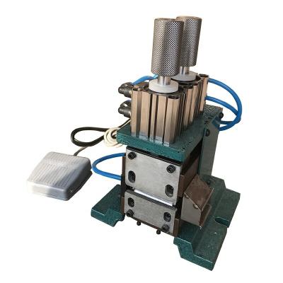 China 10.5 kg Máquina pneumática vertical multi-núcleo para descascar cabos de arame para processamento de arame à venda