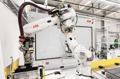 中国 Flexible Palletizing Robot Arm for Different Packaging Requirements 販売のため