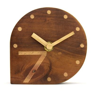 China Hot Antique Style Turned Wooden Table Clocks Near Table Watch Clocks for sale