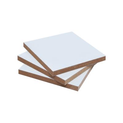 China OEM E0 3mm Melamina MDF de 10mm Chapas de MDF Branco 8x4 Moderno à venda