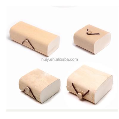 China China Handmade Soft Wooden Bark Box , Tea Packaging Box With Elastic Band for sale