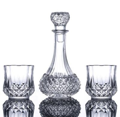 China Wholesale STOCK Crystal Diamond Style Glass Wine Bottle Lead Free Whiskey Glass Decanter With Glass Lid for sale