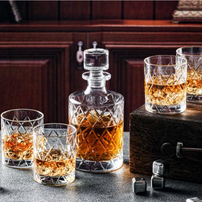 China CURRENT Wholesale Luxury Antique Engraved Whiskey Decanter Gift Set With Customized Hand-Cut Glass Decanter Set With Glasses for sale