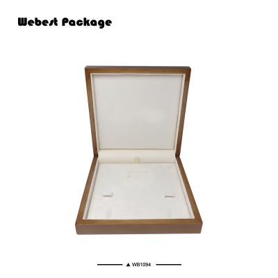 China Webest Fashionable Jewelry Sets Custom Package Bracelet Necklace Solid Wood Pendant Packaging for sale