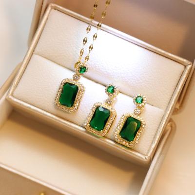 China CLASSIC INS woman Emerald Necklace, retro zircon necklace crystal woman temperament jewelry emerald, necklace woman wholesale for sale