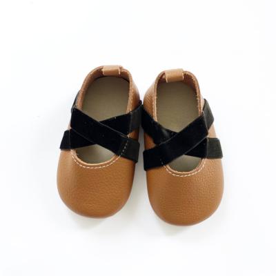 China Round Toe Factory Supply Baby Girl Stylish Shoes Brand Breathable Baby Shoes for sale