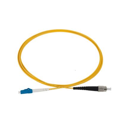 China FTTX 2.0mm Single Mode Simplex Fiber Optic Patch Cord 9 /125 LC/UPC to FC/UPC for sale