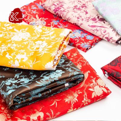 China Shrink-Resistant Attractive Birds Brocade Jacquard Silk Fabric For Cheongsam for sale