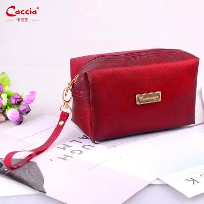 China New Fashion Bag Large Capacity Stylish High-end Cosmetic Bag Portable Polyester Wash Toiletry Organizer With Zipper for sale