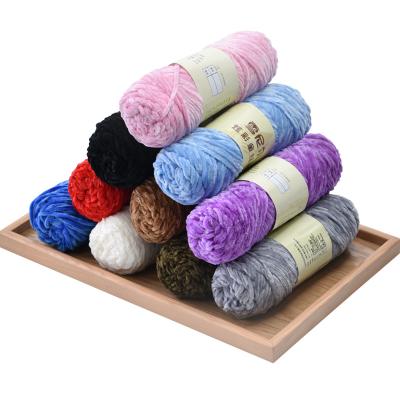 China Modern design viable elastic bulky velvet fancy yarn top colors factory price chenille jumbo yarn for blanket for sale