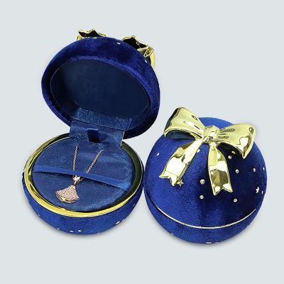 China New Design Jewelry Package Luxury Jewelry Display Showcase Tray Set for sale