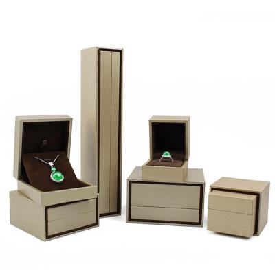 China Eco - Friendly Custom Luxury Personalized Paper PU Leather Ring Boxes Packaging for sale