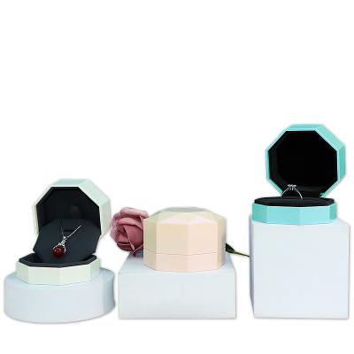 China Eco-friendly Shaped Pendant Necklace Ring Box Gift Jewelry Package Proposal Jewelry Box for sale