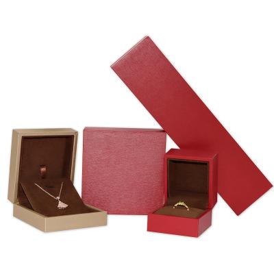 China Luxury Red Jewelry Box Jewelry Box Paper Jewelry Display Packaging Ring Necklace Bracelet Bangle Pendant Box for sale