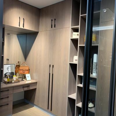 China Factory Supply New Designs Bedroom Furniture Expandable Wardrobe Walk In Closet for sale