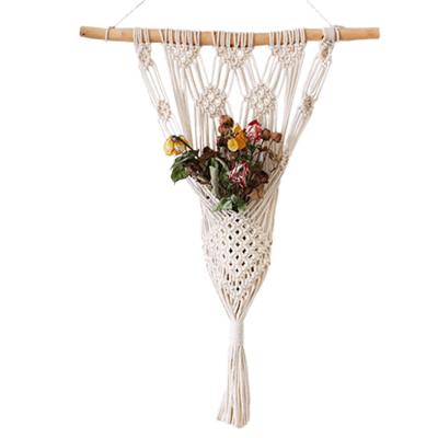 China Wholesale Home Decoration Boho Style Handmade Macrame Plant Hangers for sale