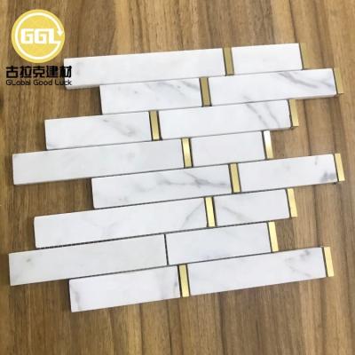 China Brass Parquet Carrara White Marble Mix Brick Shape Mosaic Wall Slab for sale