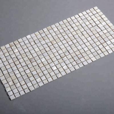 China Nature Mesh Square Mosaic Tile Pearl White New Arrival Flooring for sale