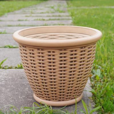 China Cane Welcome Plastic Big Large Outdoor Wicker Planters Basket Brown Flower Pot Pastoral PE Wicker Planters For Home for sale