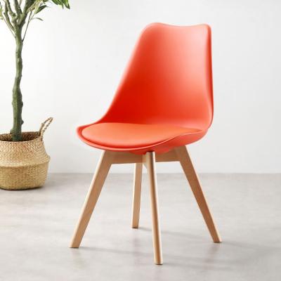 China Strength Factory OEM ODM Custom Home Furniture Tulip Chair Modern Nordic Dining Elegant Chairs With Beech Wood Legs for sale