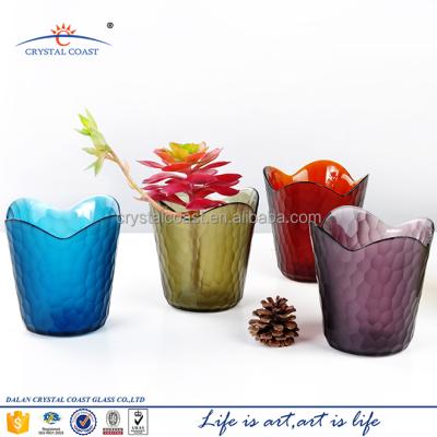 China Fresh Colorful Spray Paint Mini Greenhouse Vase Flower With Hand Cutting Art for sale