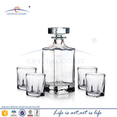 China Home/Restaurant/Bar/Drinks/Whiskey Packing Glass Set 5pcs High End Whiskey Decanter Gift Boxes for sale