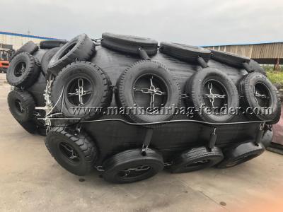 China 1.5m X 3m Inflatable Rubber Berthing Fender Harbour Fender For Ship And Boat Vessel for sale