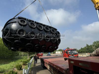 China High Pressure Inflatable Floating Rubber Fender , Aircraft Tyre Fender for sale