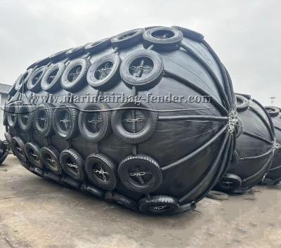 China Lightweight Cylindrical Marine Fenders , Pneumatic Fenders For Ships for sale