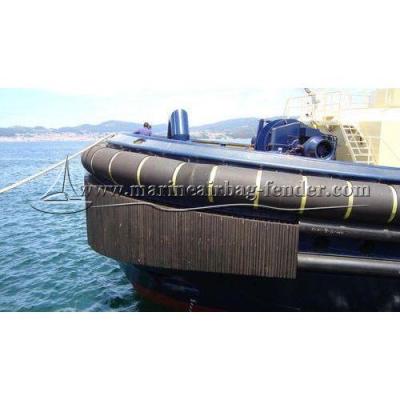 China Weather Resistant Marine Rubber Fender / Tugboat Fender With Stainless Steel Accessories for sale