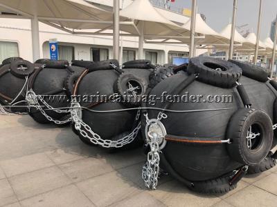 China 1.2m X 2m Fender de borracha pneumática Tipo Yokohama Navio inflável à venda