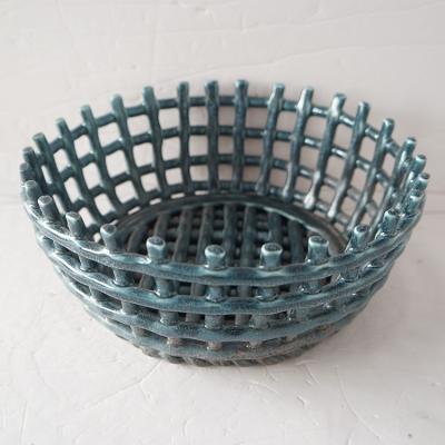 China Viable handmade ceramic fruit and vegetable basket for sale