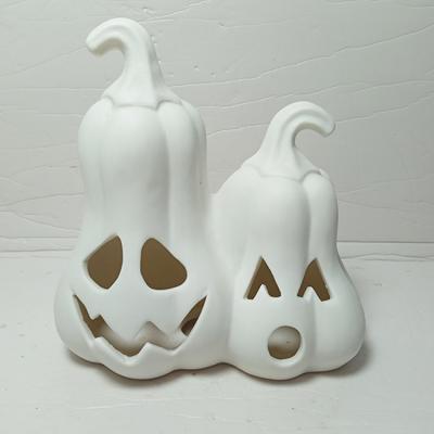 China Hot Sale Home High Quality Handmade Porcelain Decoration Halloween Flat Pumpkin Light for sale