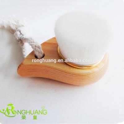 China Viable Wooden Handle Facial Cleansing Brush for sale