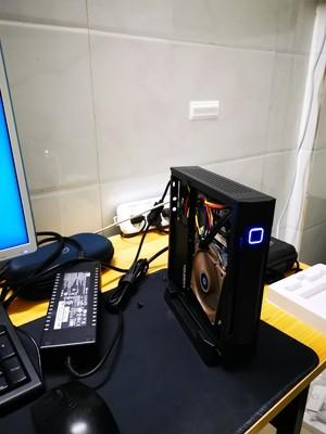 China Gabinete fino de la PC del ABS de SKTC SPCC para la placa madre Mini-ITX en venta