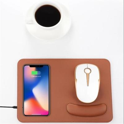 China Customized Radiation Protection Logo Mousepad Use PU Wrist Rest Leather Material Mouse Pad With Wireless Charger for sale