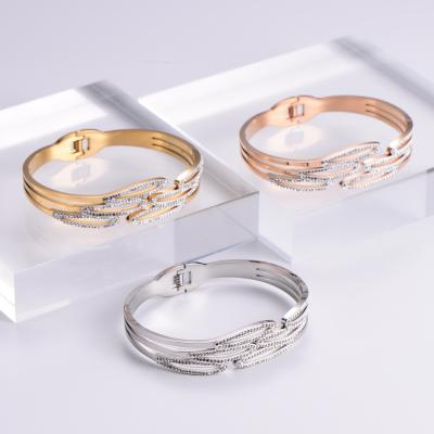 China High Quality Fashion Love Pave Zircon 18k Gold Plated Stainless Steel Bangle Loose Bangles For Women Trendy Jewelry for sale