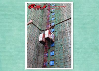 China Construction Passenger And Material Hoist Lift With 2 Ton Capacity High Efficiency for sale