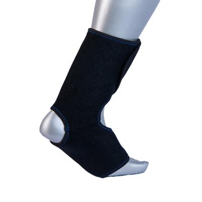 China Performance Support Compression Ankle Brace Feet Sleeve Adjustable Ankle Protector Brace Men Socks Ankle Support for sale